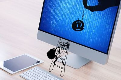 成年当天，能否踏入网吧？解读互联网上网服务的年龄规定